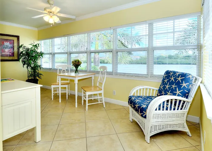 Barefoot Resort