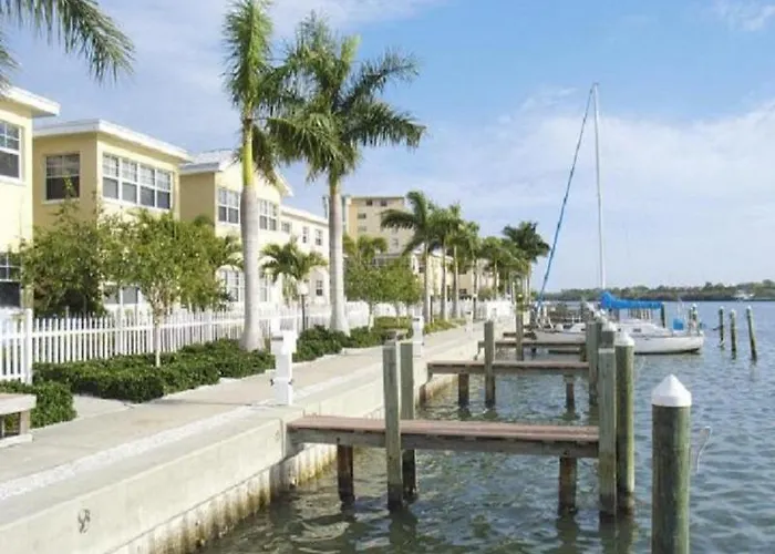 Barefoot Resort