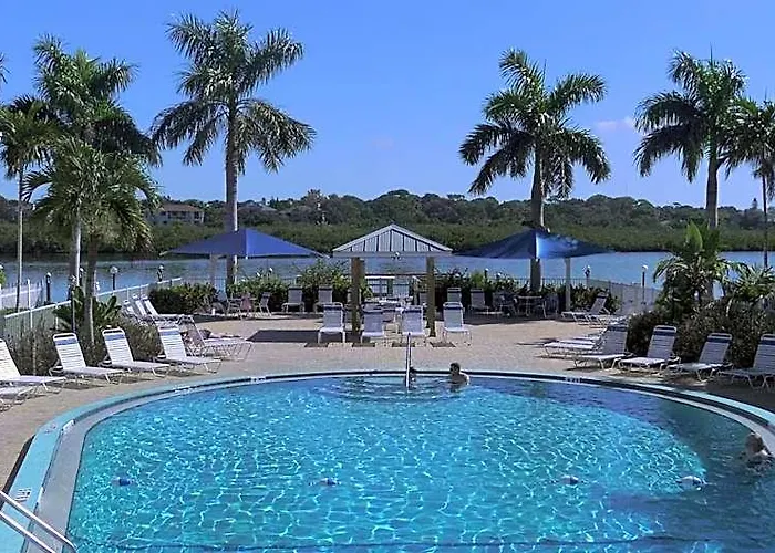 Barefoot Resort