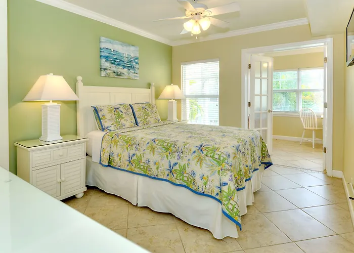 Resort Barefoot Clearwater Beach
