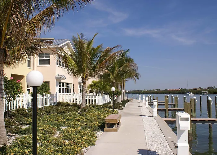 Barefoot 4* Clearwater Beach
