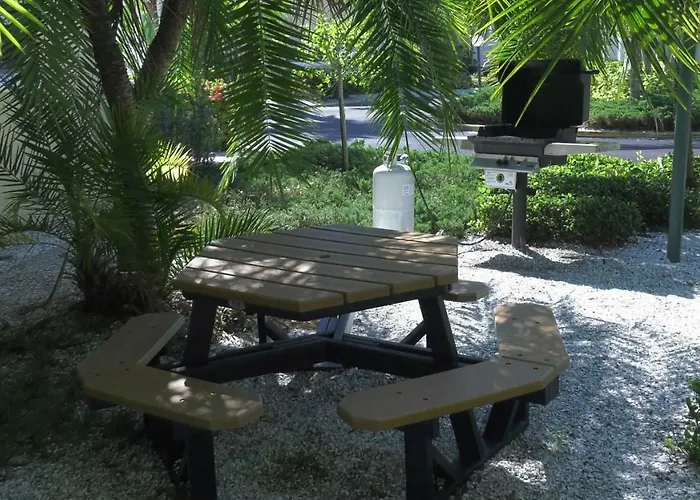 Barefoot Resort