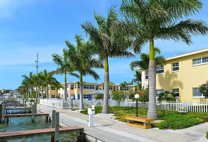 Barefoot Resort